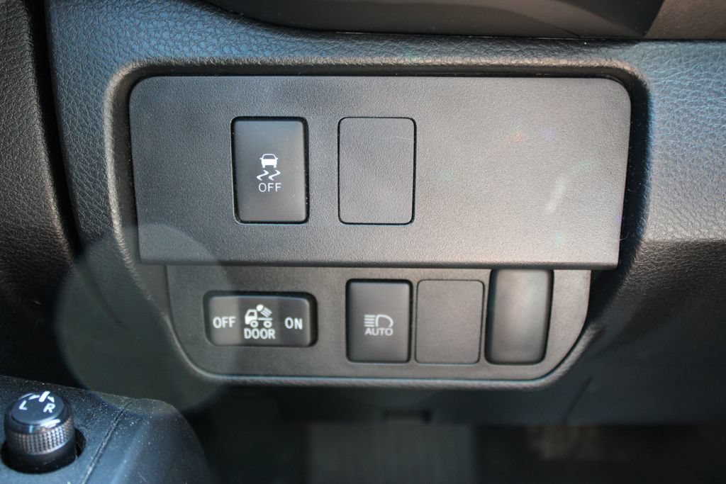 Used 2021 Toyota Tacoma SR w/ SR Convenience Package RWD image 24