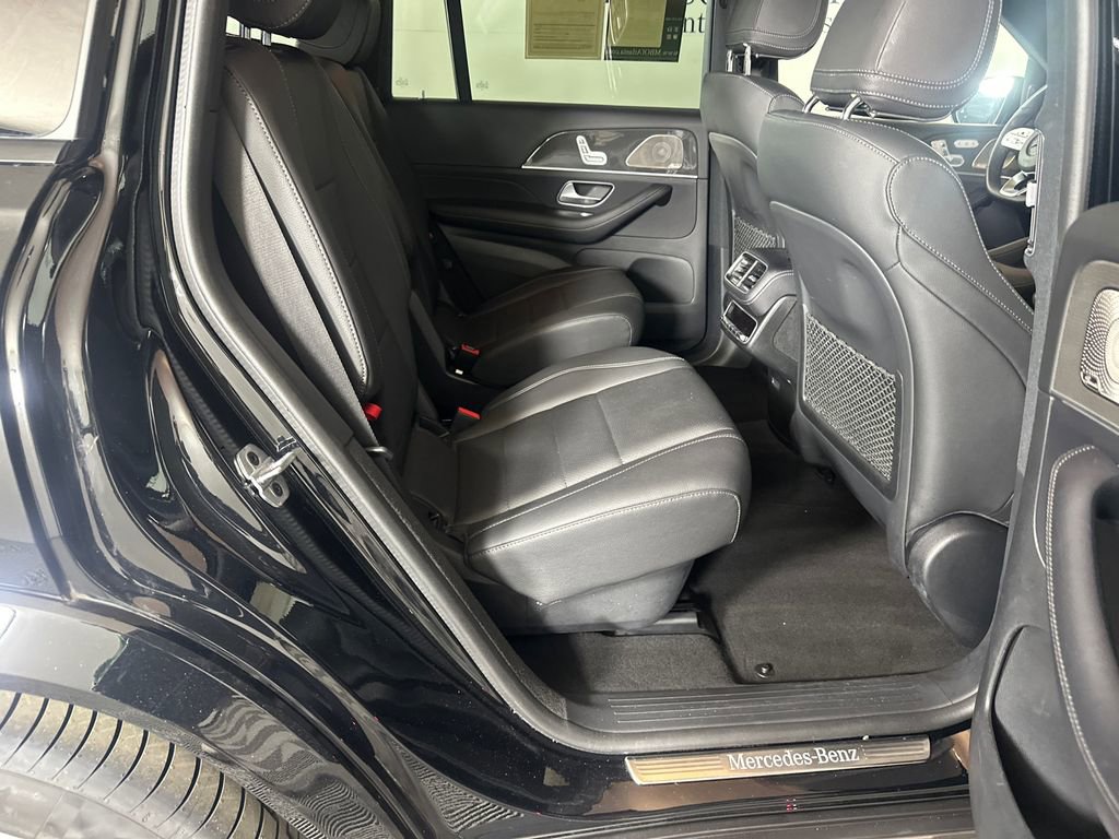 Used 2023 Mercedes-Benz GLS 450 4MATIC image 17