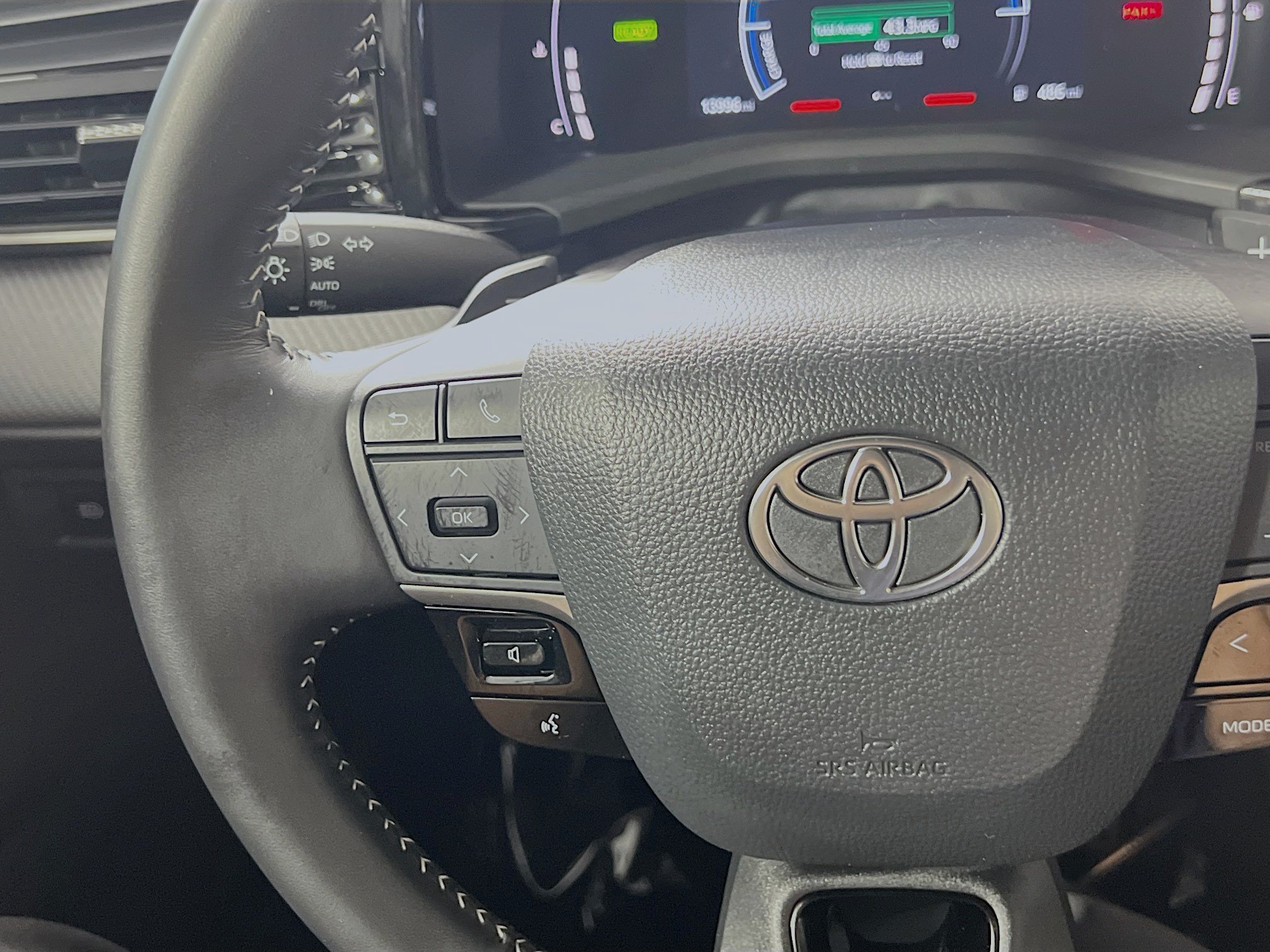 Used 2026 Toyota Camry SE FWD image 19