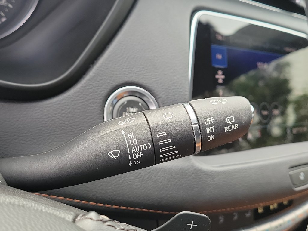 Used 2019 Cadillac XT4 Premium Luxury FWD image 12