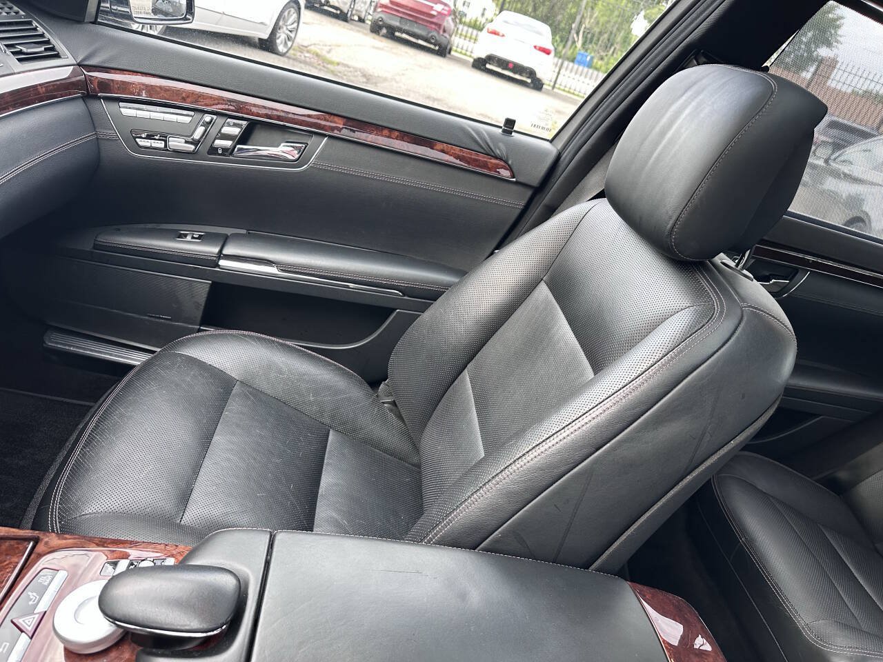 Used 2012 Mercedes-Benz S 550 4MATIC image 29
