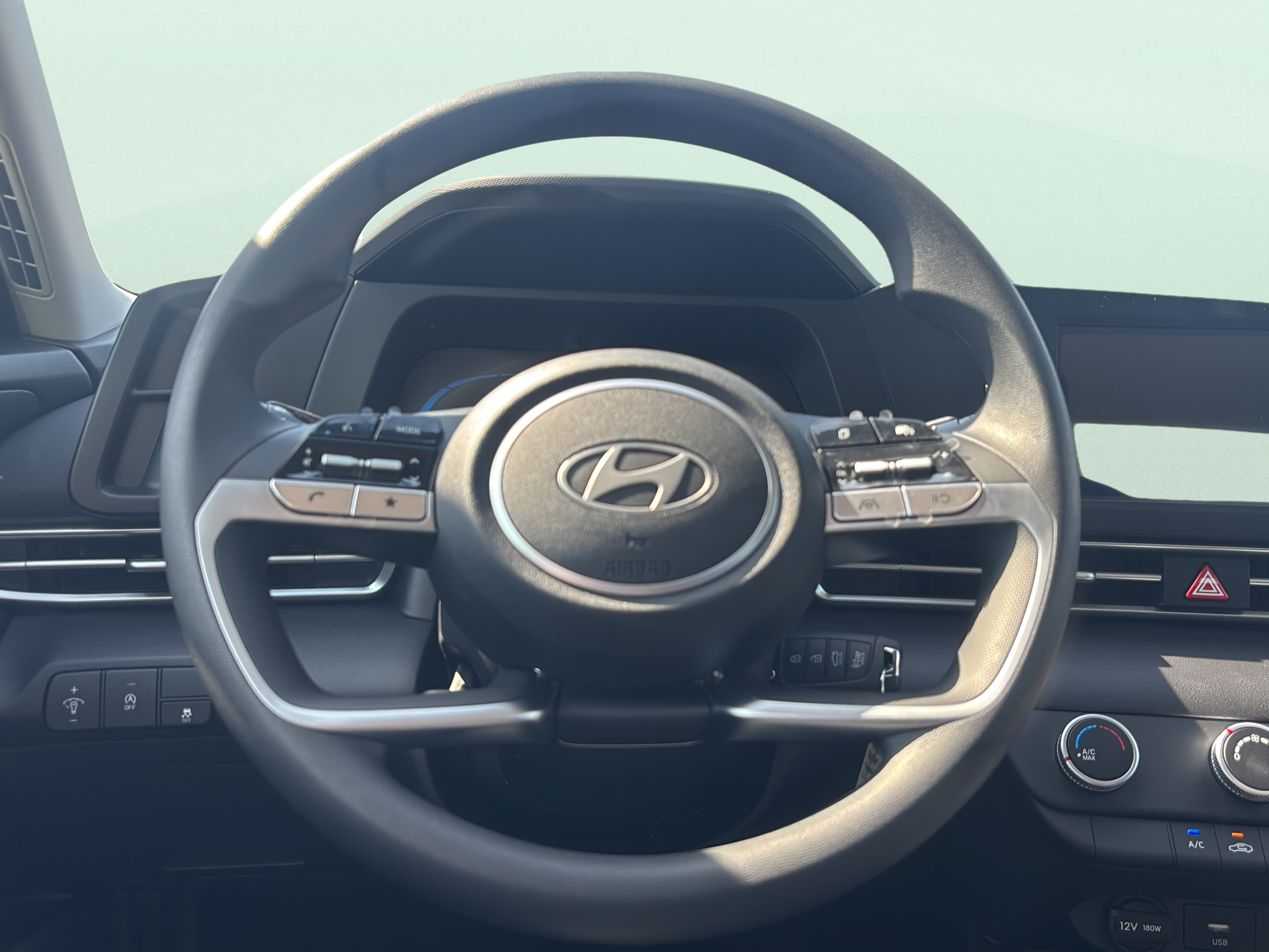 Certified 2026 Hyundai Elantra SE FWD image 12