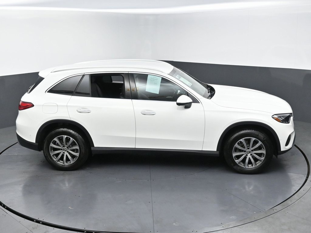 Used 2024 Mercedes-Benz GLC 300 4MATIC image 45