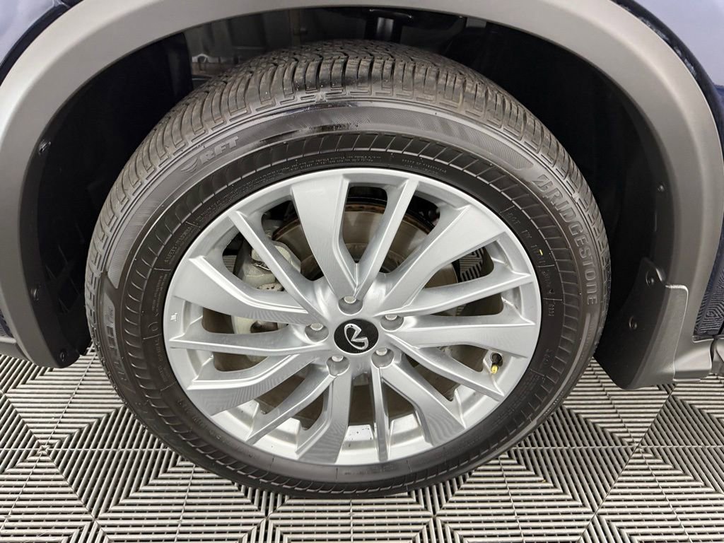 Used 2025 INFINITI QX50 Luxe image 10