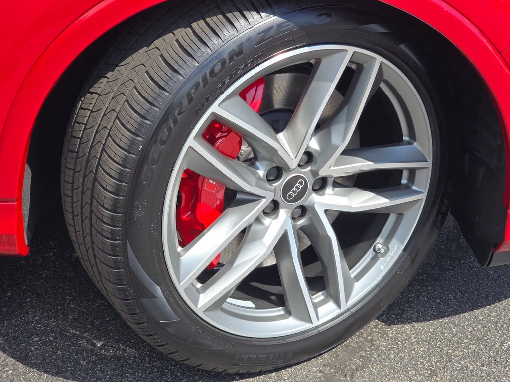 New 2026 Audi SQ7 Prestige AWD/4WD image 10