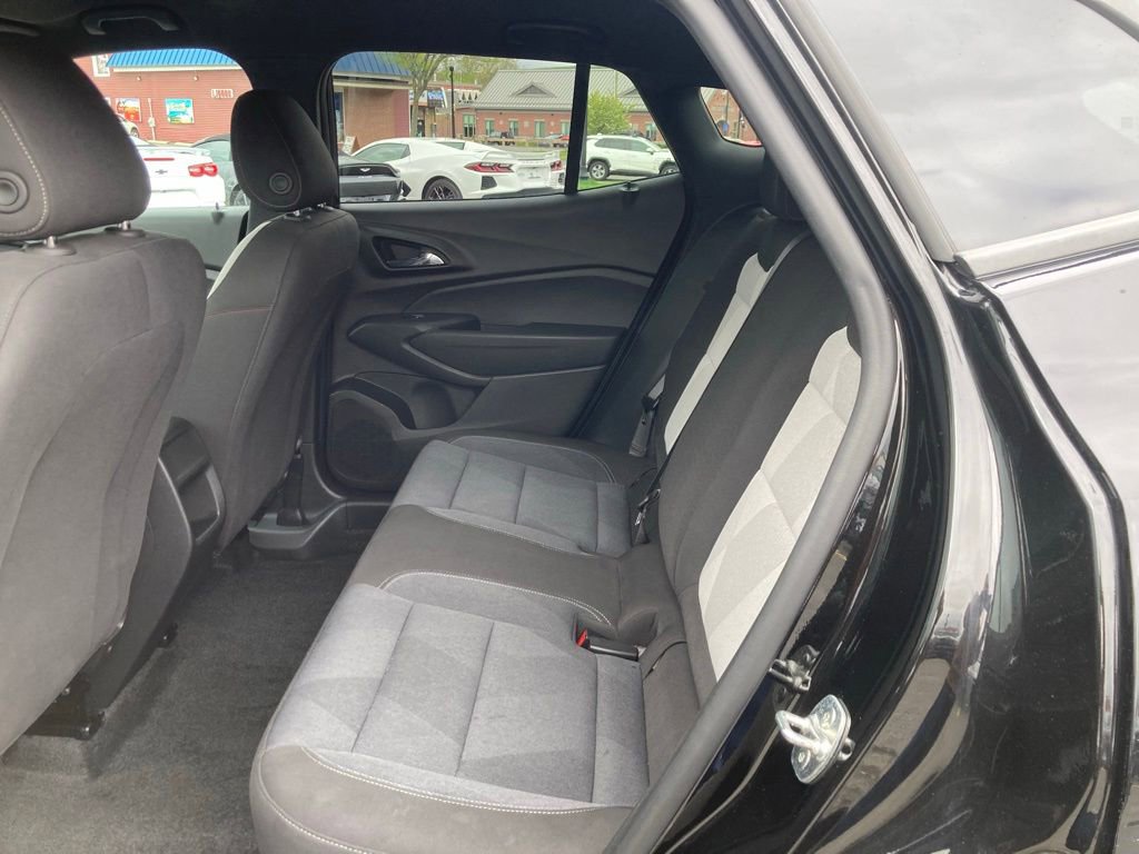 Used 2024 Chevrolet Trax RS w/ Driver Confidence Package FWD image 21