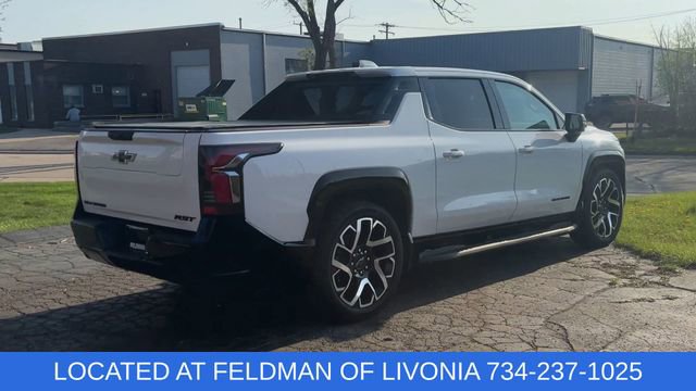 Certified 2024 Chevrolet Silverado EV RST AWD/4WD image 8