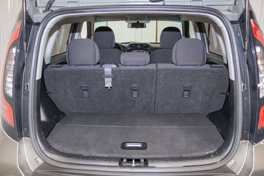 Used 2014 Kia Soul FWD image 14