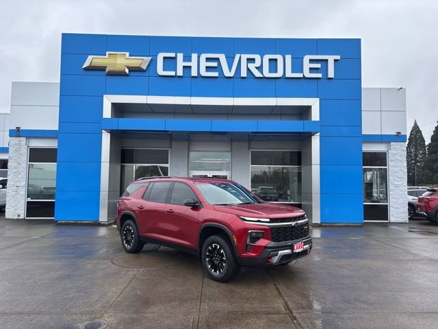 Used 2024 Chevrolet Traverse Z71 w/ Enhanced Driving Package image 1