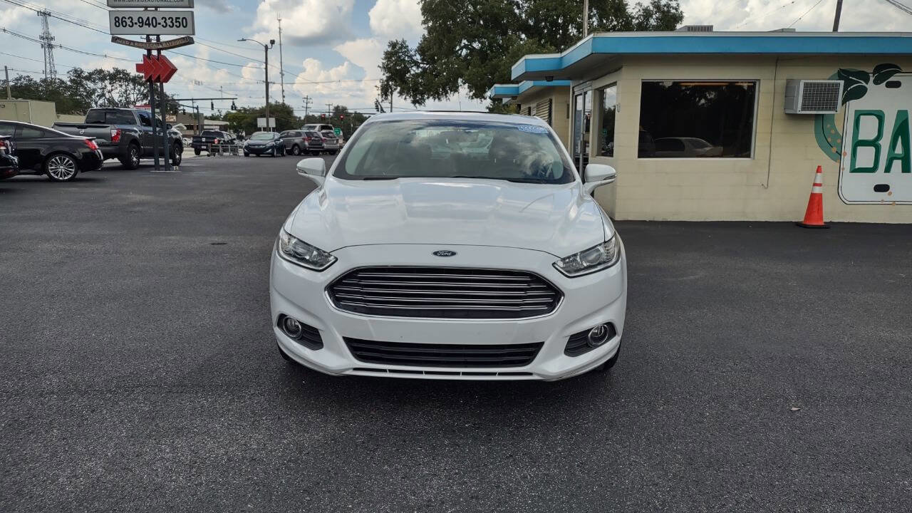 Used 2016 Ford Fusion SE w/ Equipment Group 202A image 2
