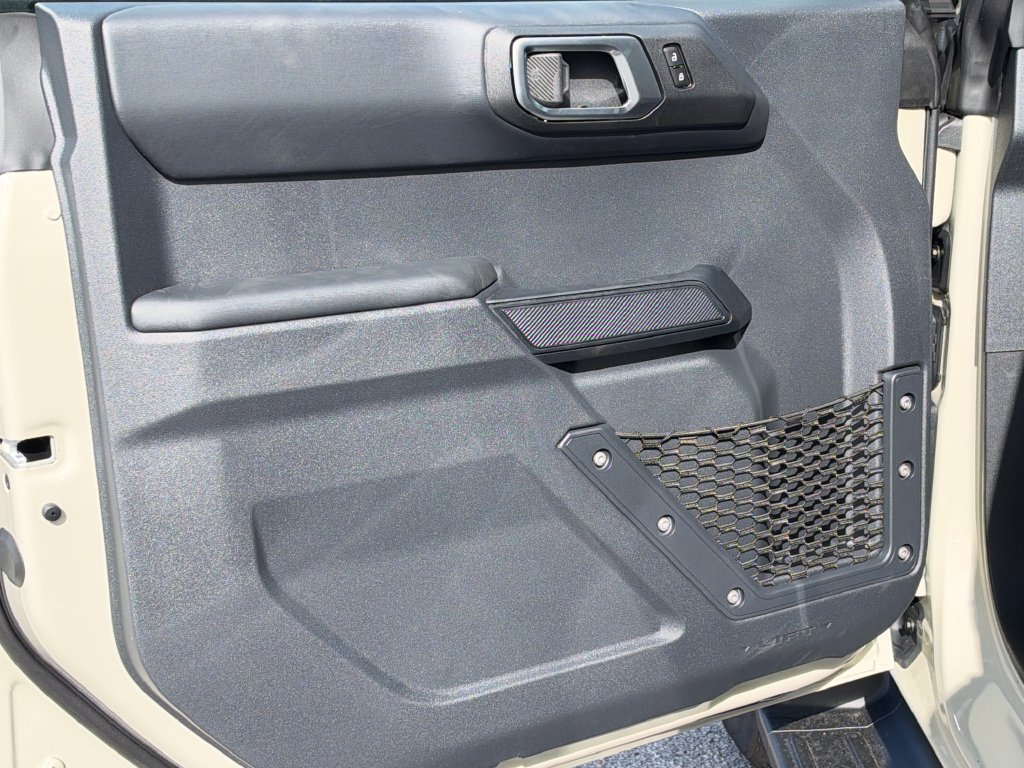 New 2026 Ford Bronco Outer Banks AWD/4WD image 19