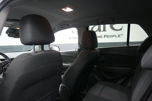 Used 2017 Chevrolet Trax LT FWD image 24