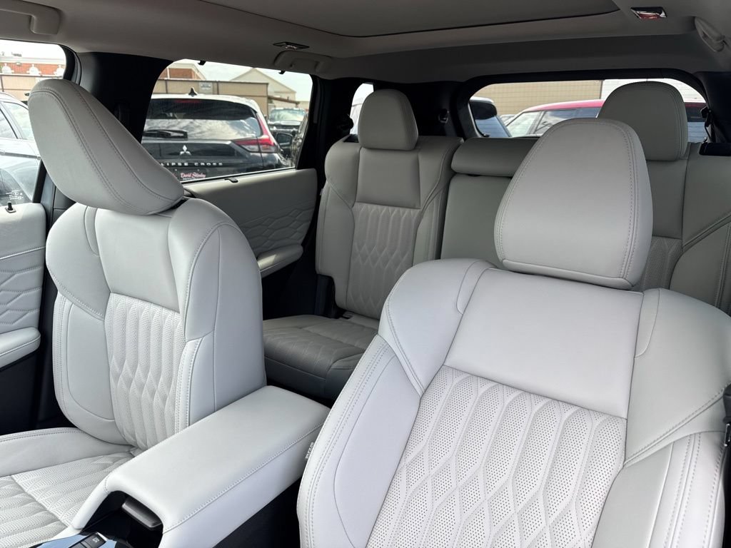 New 2026 Mitsubishi Outlander SEL AWD/4WD image 34