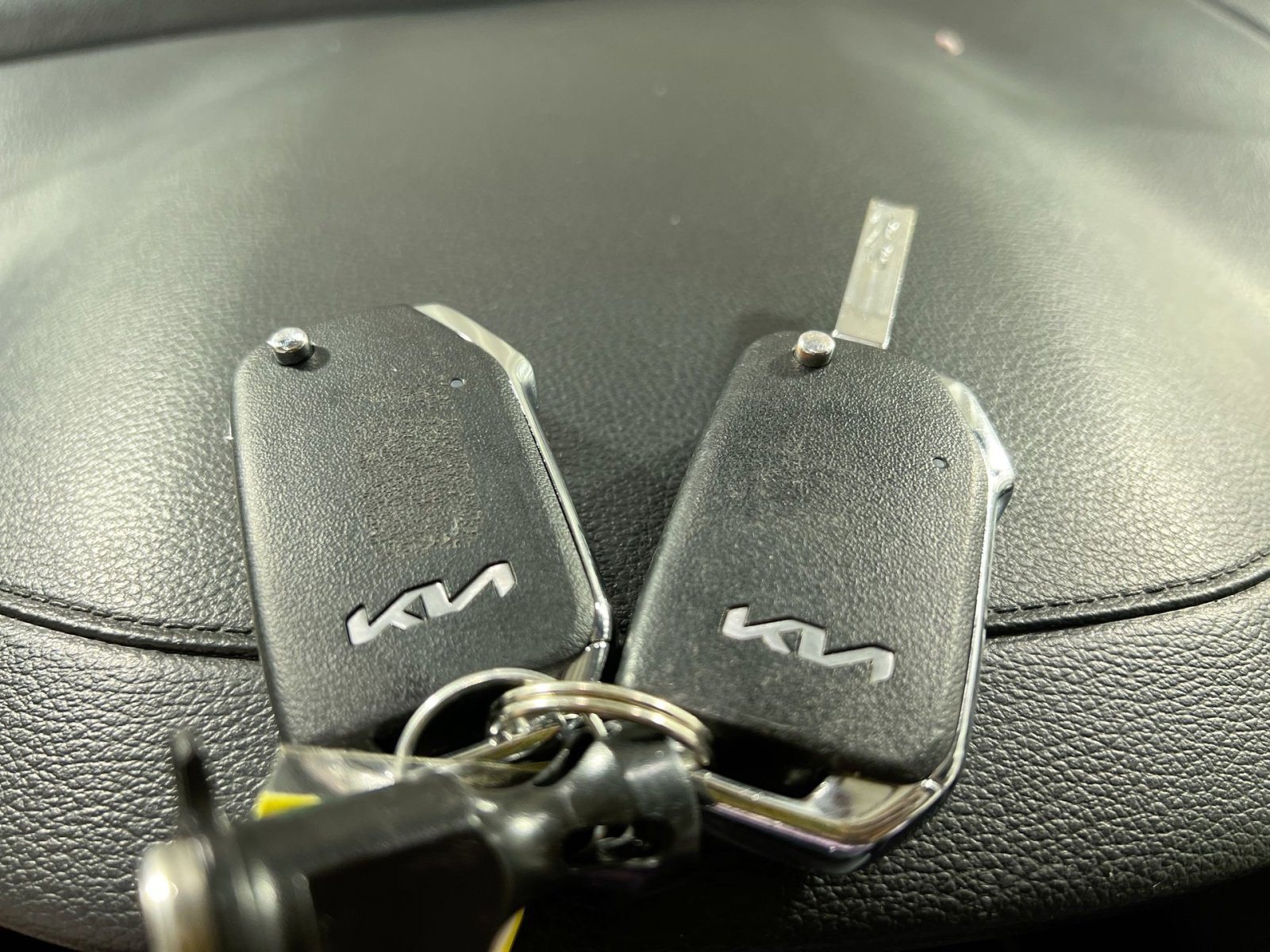 Used 2024 Kia Forte LXS image 28