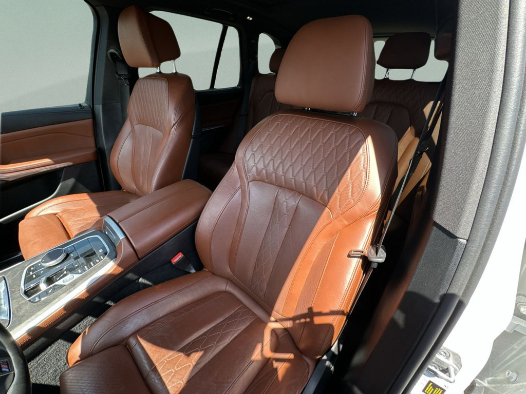 Used 2025 BMW X5 xDrive40i w/ M Sport Package AWD/4WD image 22