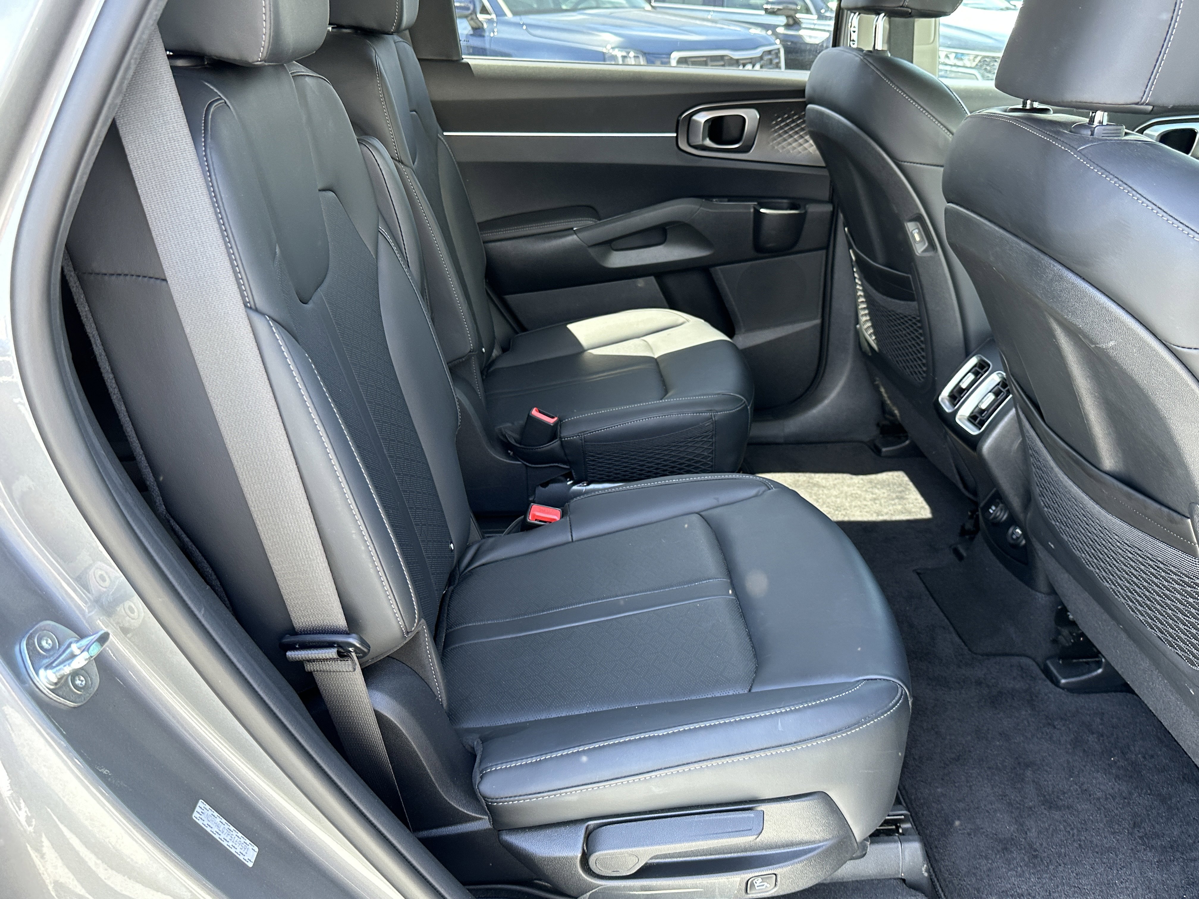 Certified 2023 Kia Sorento EX image 20