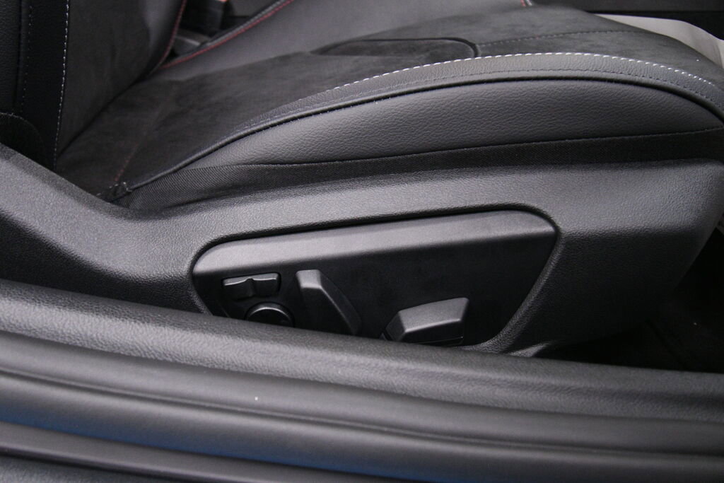 Used 2026 Toyota Supra w/ Driver Assist Package image 21