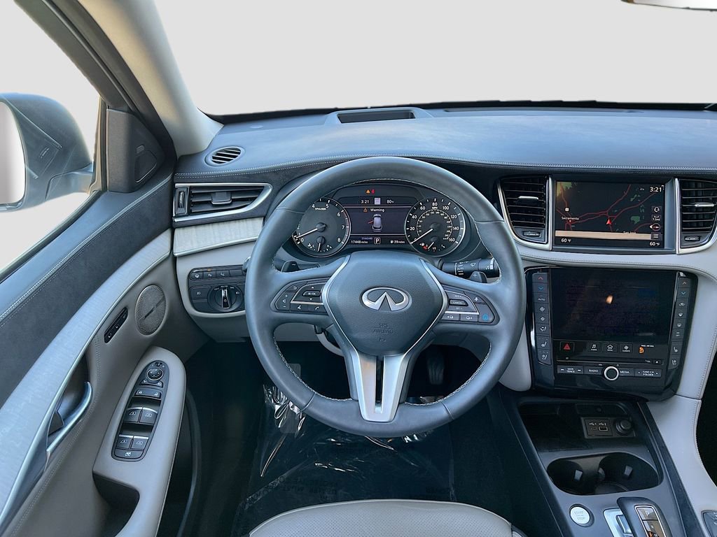 Used 2023 INFINITI QX50 Sensory image 24