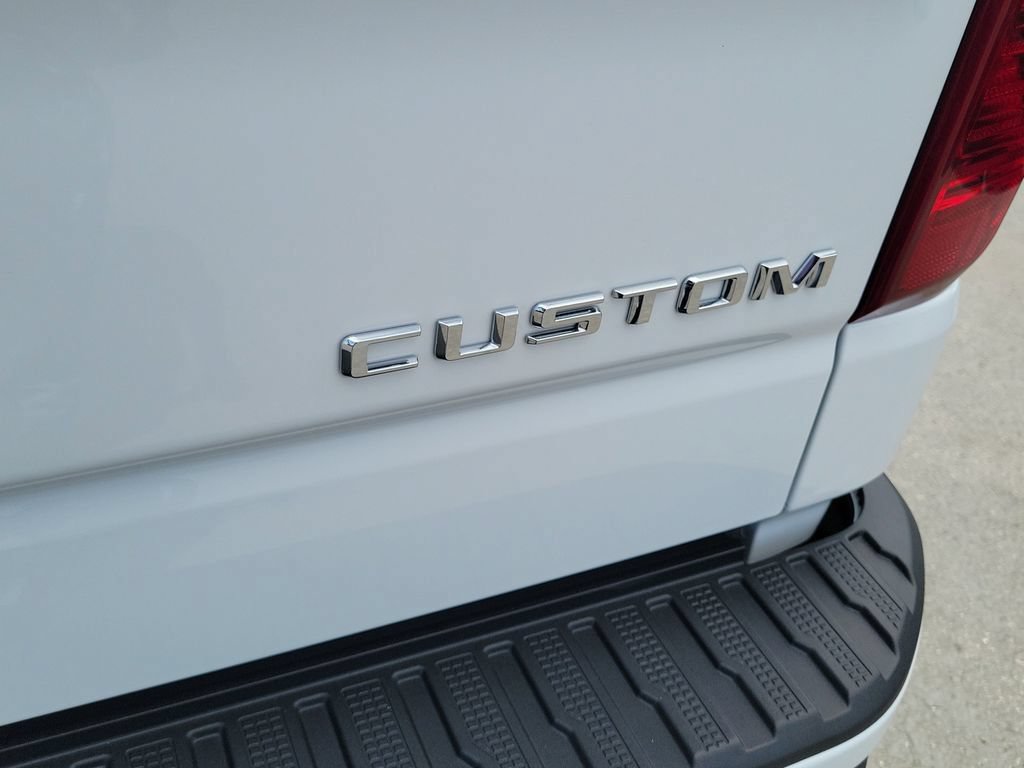 Used 2026 Chevrolet Silverado 1500 Custom RWD image 22