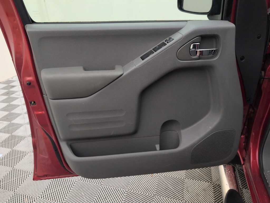 Used 2017 Nissan Frontier SV RWD image 29