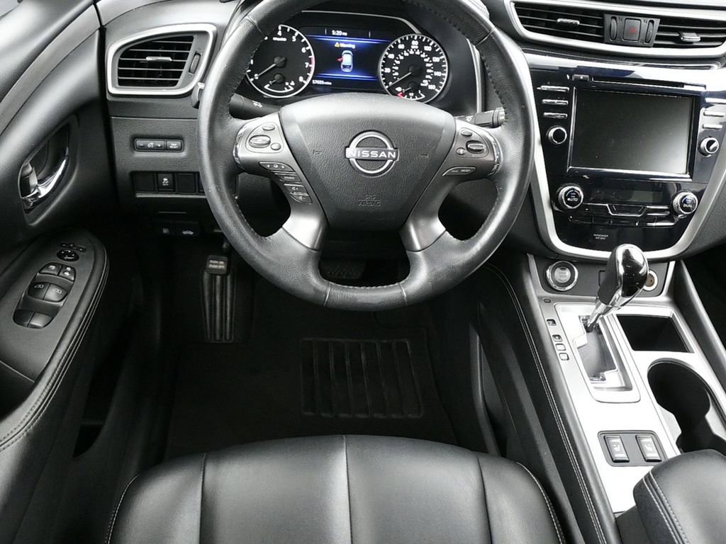 Used 2023 Nissan Murano SV image 17