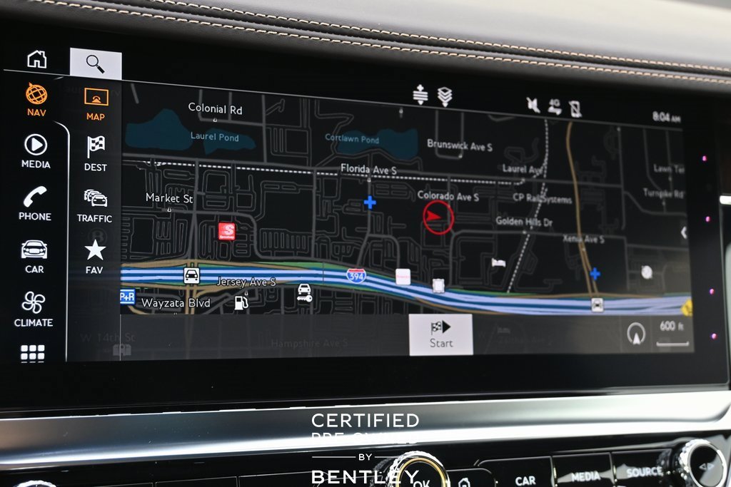 Used 2024 Bentley Flying Spur V8 image 32