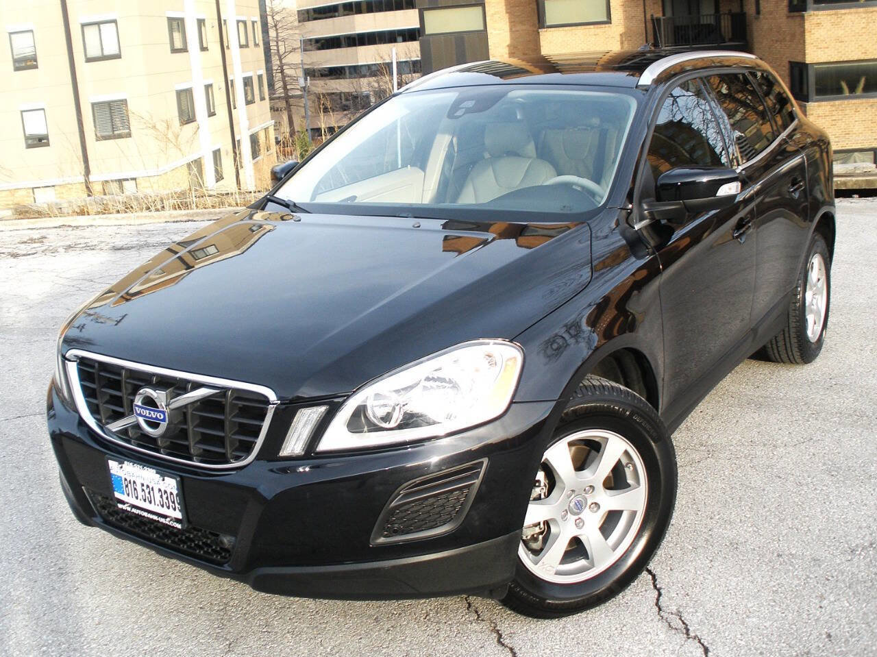 Used 2012 Volvo XC60 3.2 FWD image 1