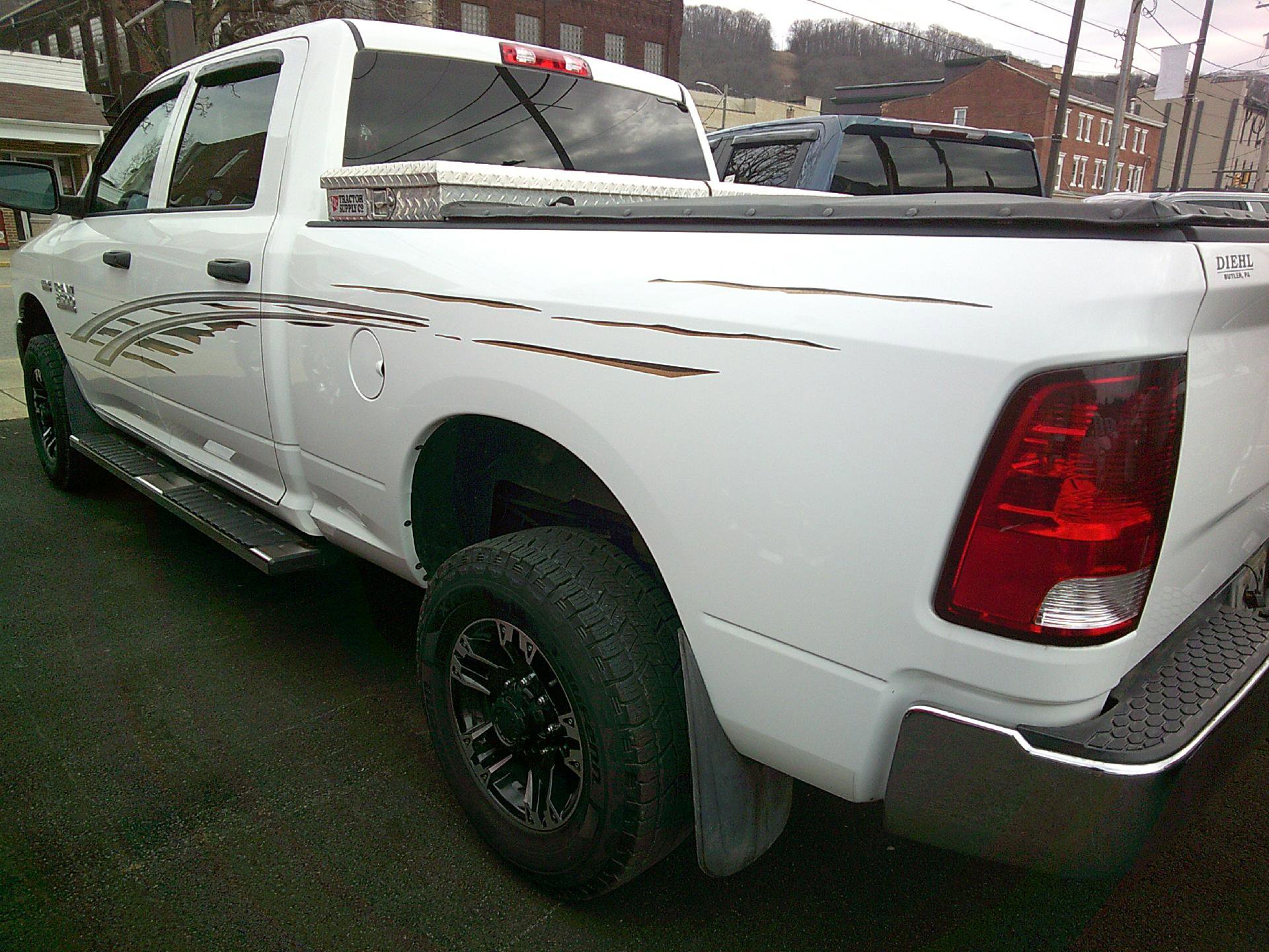 Used 2013 RAM 2500 Tradesman w/ Chrome Appearance Group image 4