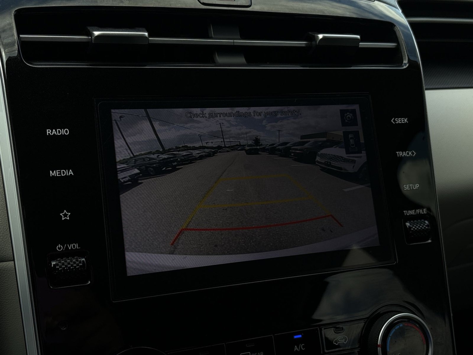 Used 2022 Hyundai Tucson SEL FWD image 15