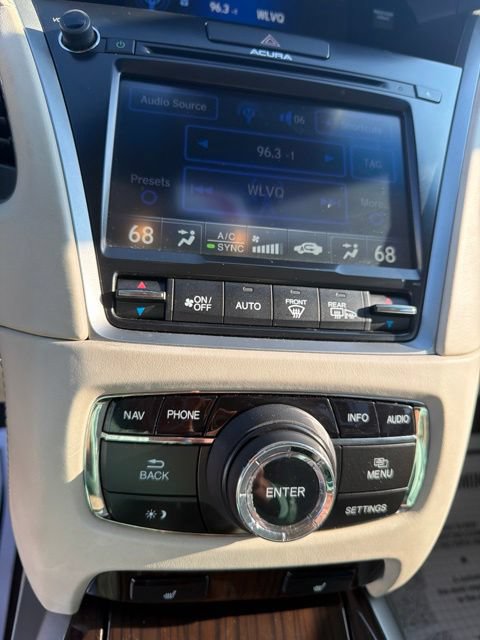 Used 2014 Acura RLX w/ Technology Package FWD image 18