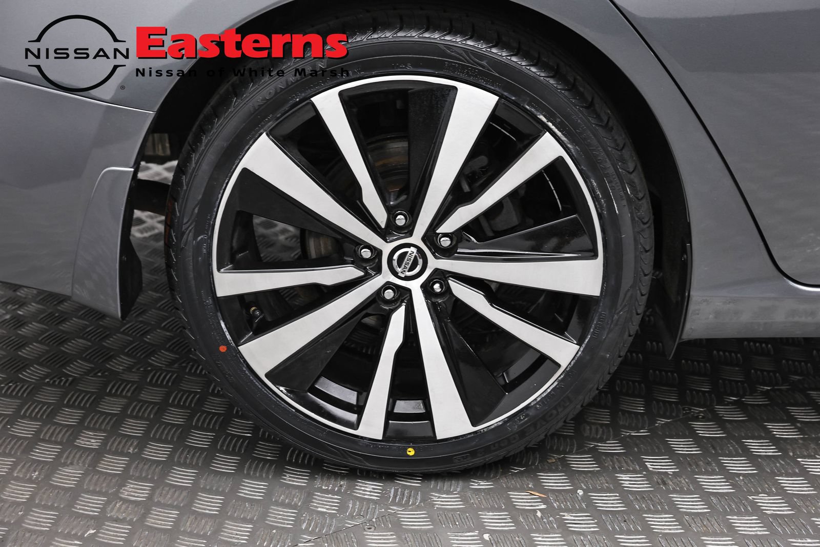 Used 2020 Nissan Altima 2.5 SR FWD image 29