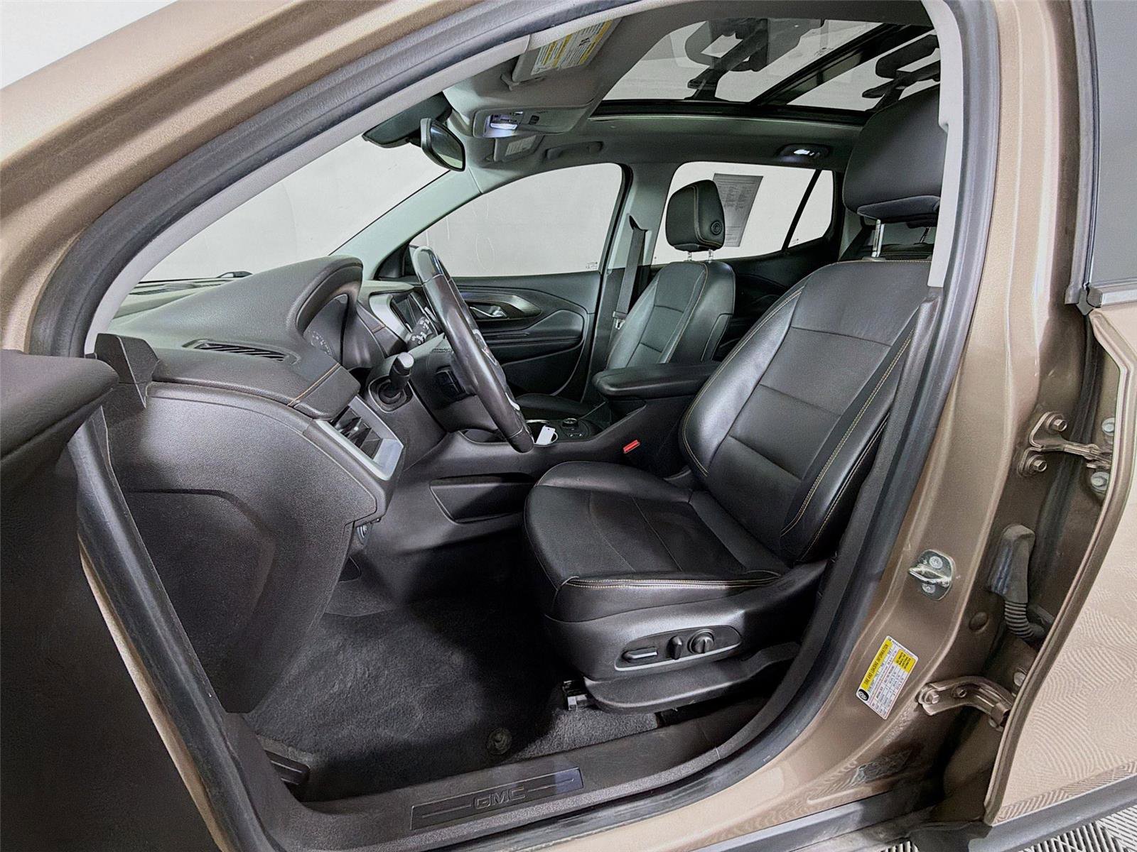 Used 2018 GMC Terrain SLT w/ Preferred Package AWD/4WD image 11