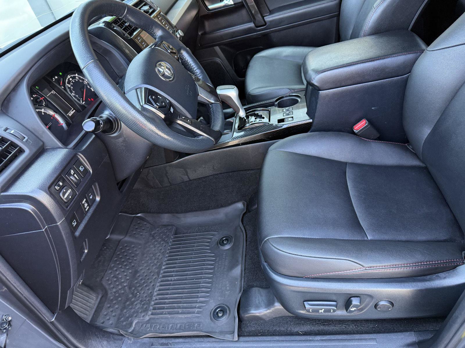 Certified 2024 Toyota 4Runner TRD Off-Road Premium w/ Off Road Premium Plus Package AWD/4WD image 13
