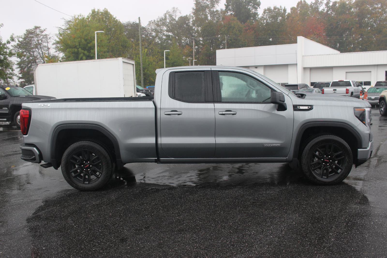 New 2026 GMC Sierra 1500 Elevation w/ Preferred Package image 8