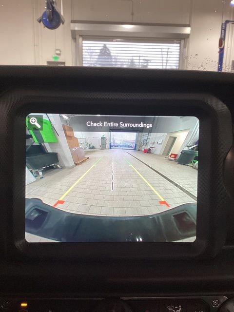 Used 2022 Jeep Gladiator Sport image 12