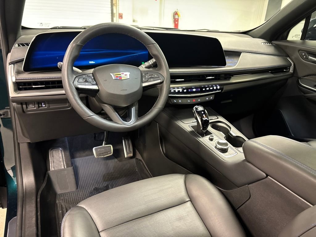 Certified 2025 Cadillac XT4 Sport image 26
