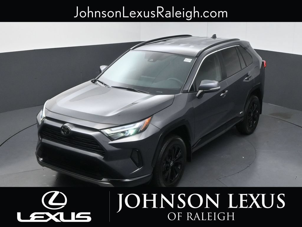 Used 2025 Toyota RAV4 SE AWD/4WD image 25