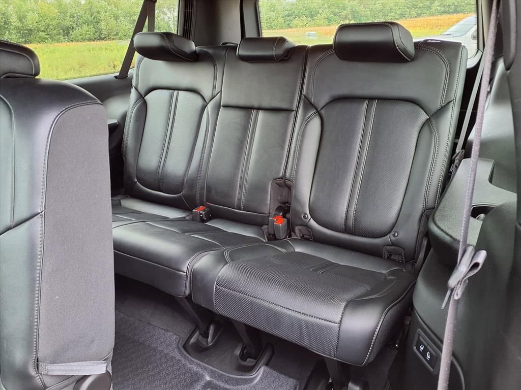 Used 2024 Jeep Wagoneer L Series II w/ Flexible Seating Group image 27