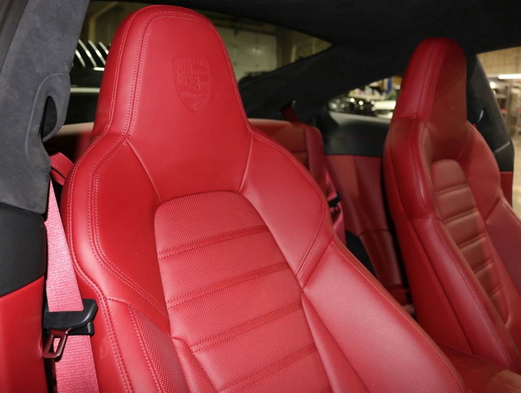 Used 2021 Porsche 911 Coupe image 34