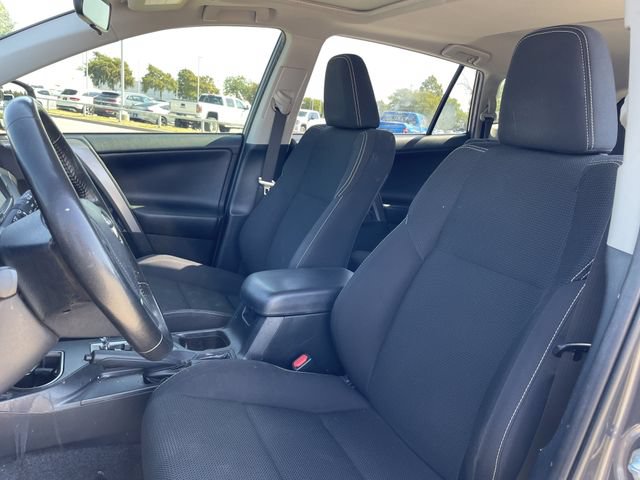 Used 2018 Toyota RAV4 XLE w/ Plus Extra Value Package FWD image 14
