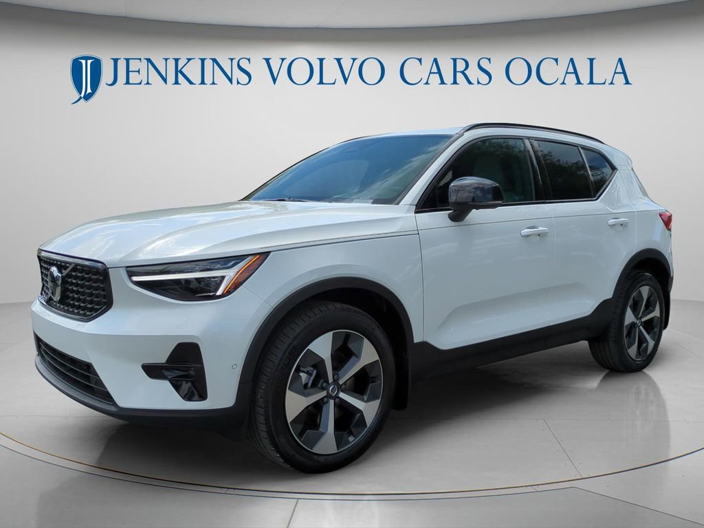 New 2026 Volvo XC40 B5 Plus w/ Protection Package Premier AWD/4WD image 7