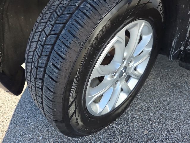 Used 2016 Jeep Grand Cherokee Laredo w/ All-Weather Capability Group AWD/4WD image 28
