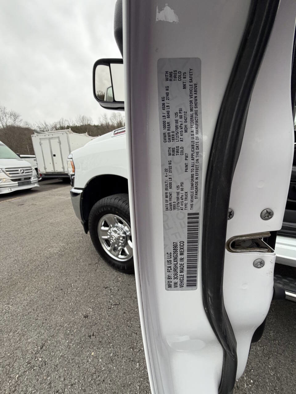 Used 2022 RAM 2500 Tradesman w/ Chrome Appearance Group image 25