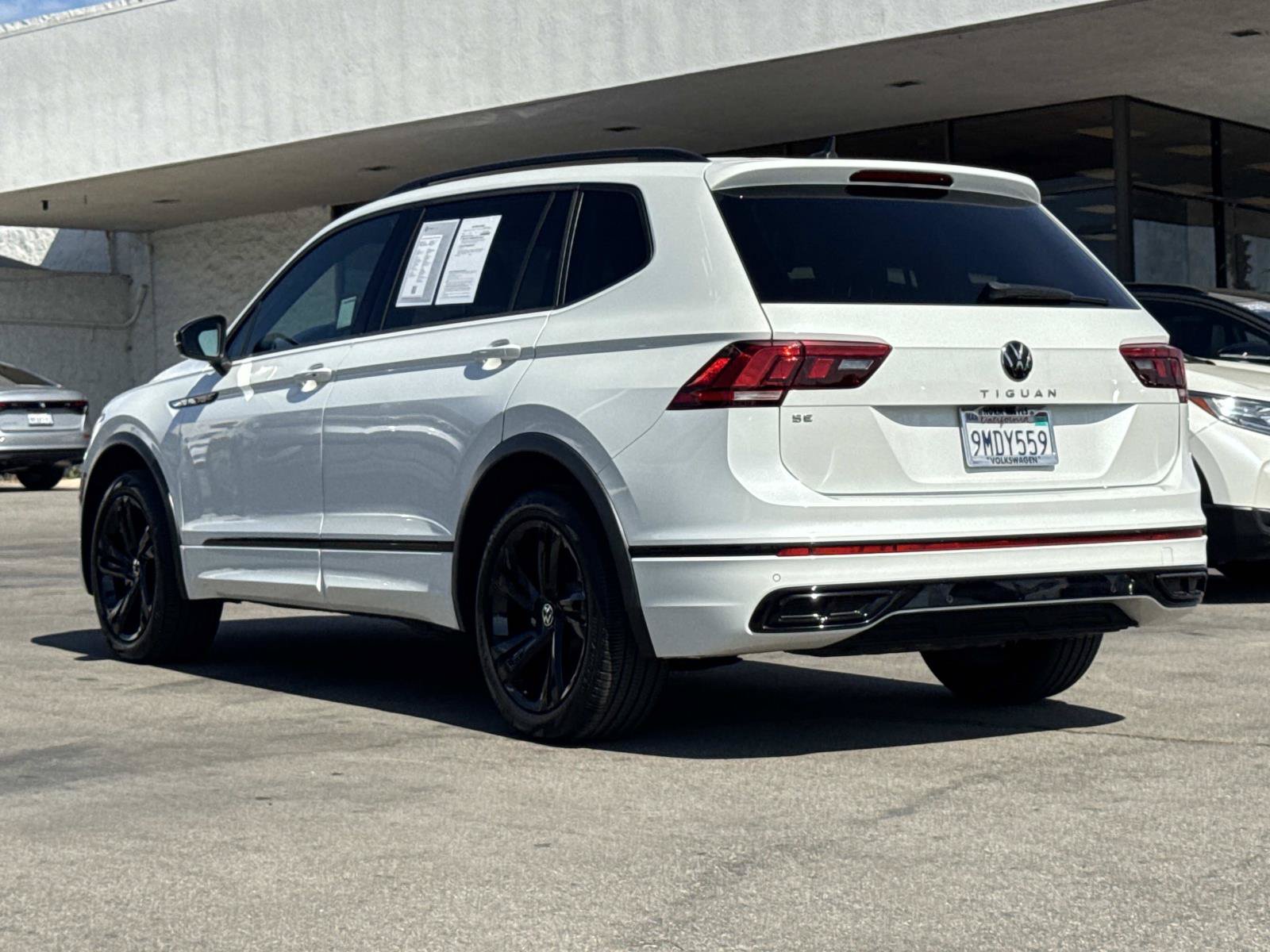 Certified 2024 Volkswagen Tiguan SE R-Line FWD image 3