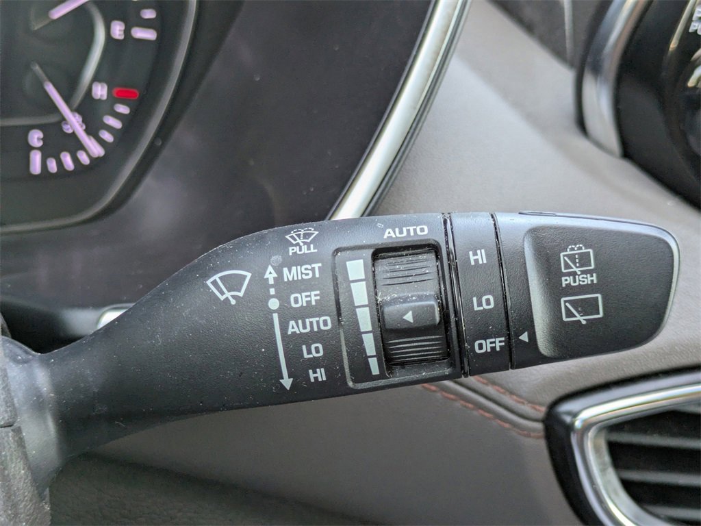 Used 2020 Hyundai Santa Fe Limited image 30
