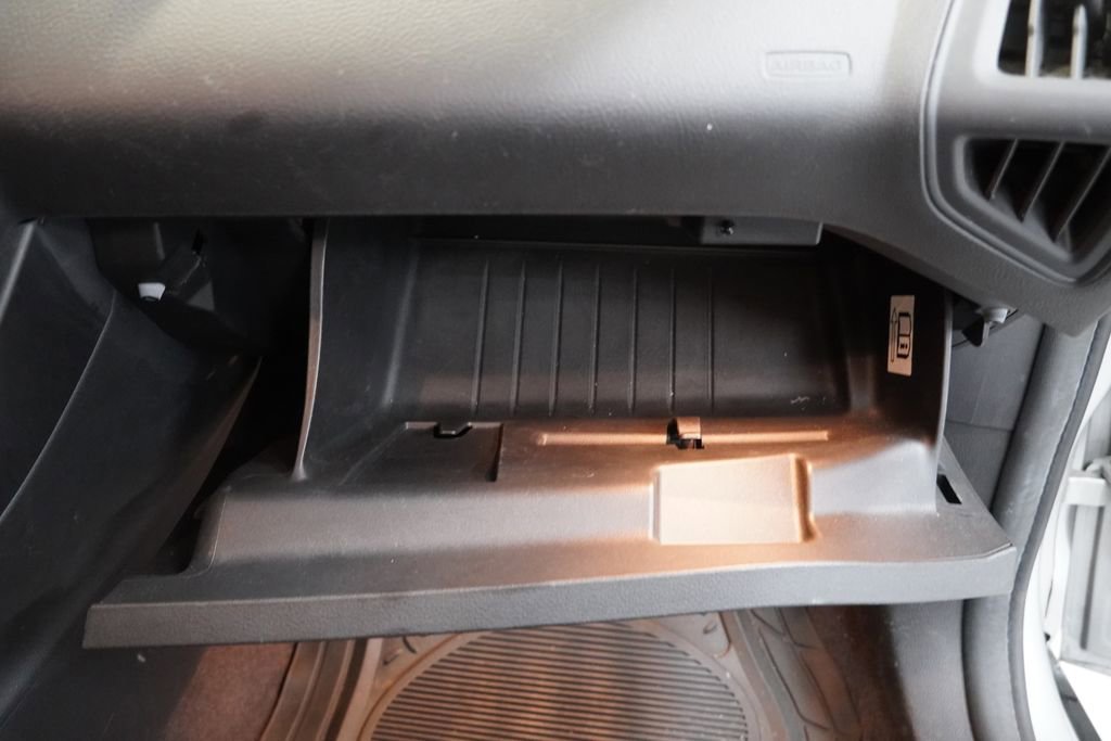 Used 2018 Ford Focus SE FWD image 25