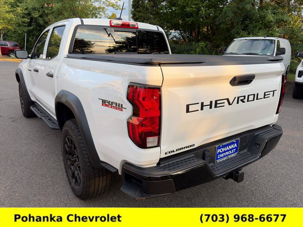 Used 2023 Chevrolet Colorado Trail Boss w/ Advanced Trailering Package AWD/4WD image 5