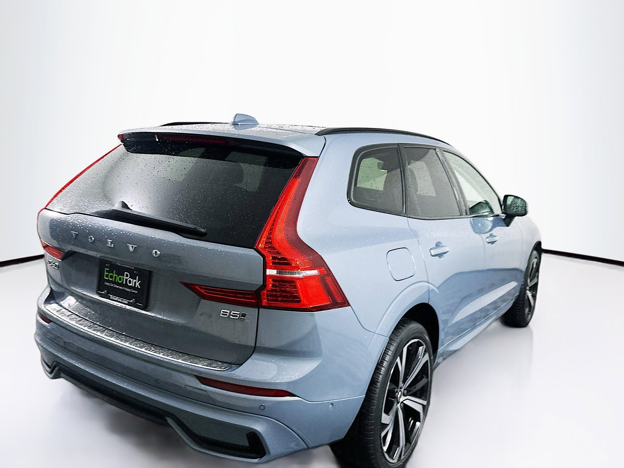 Used 2023 Volvo XC60 B5 Ultimate w/ Protection Package Premier image 9