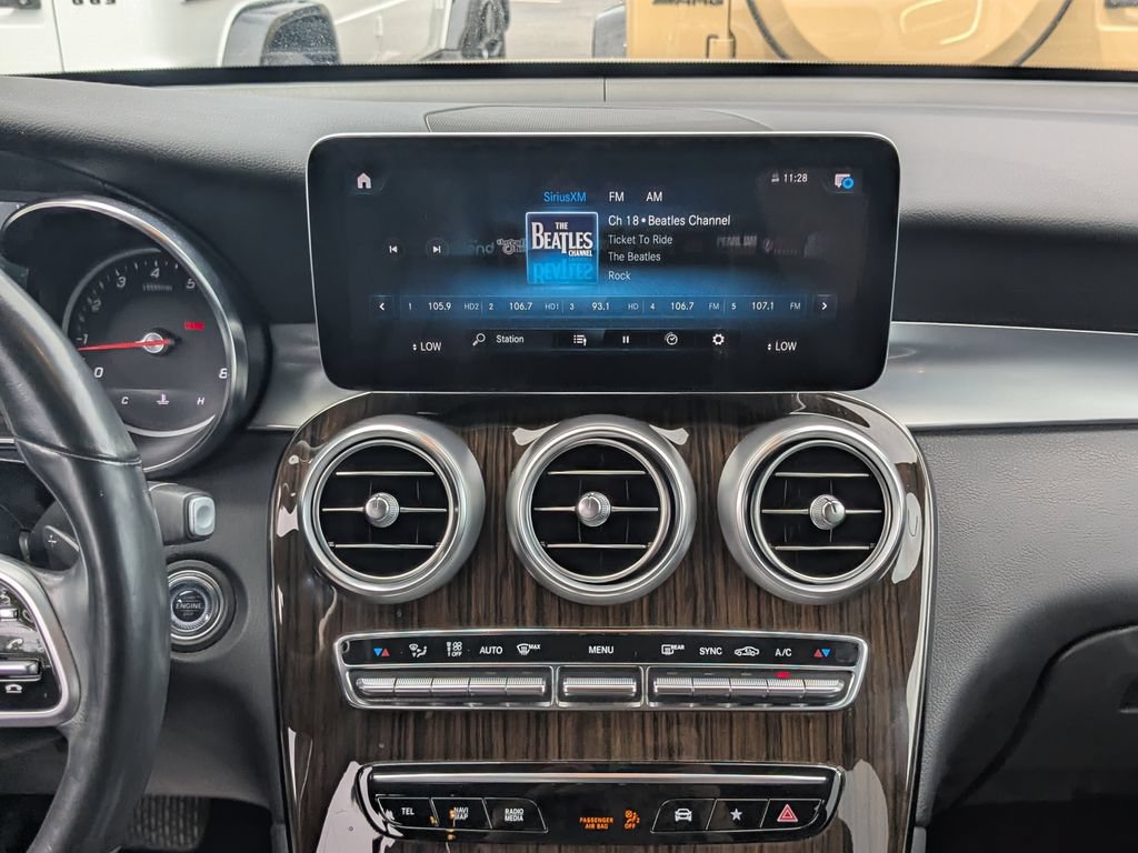 Used 2022 Mercedes-Benz GLC 300 4MATIC w/ Driver Assistance Package image 30