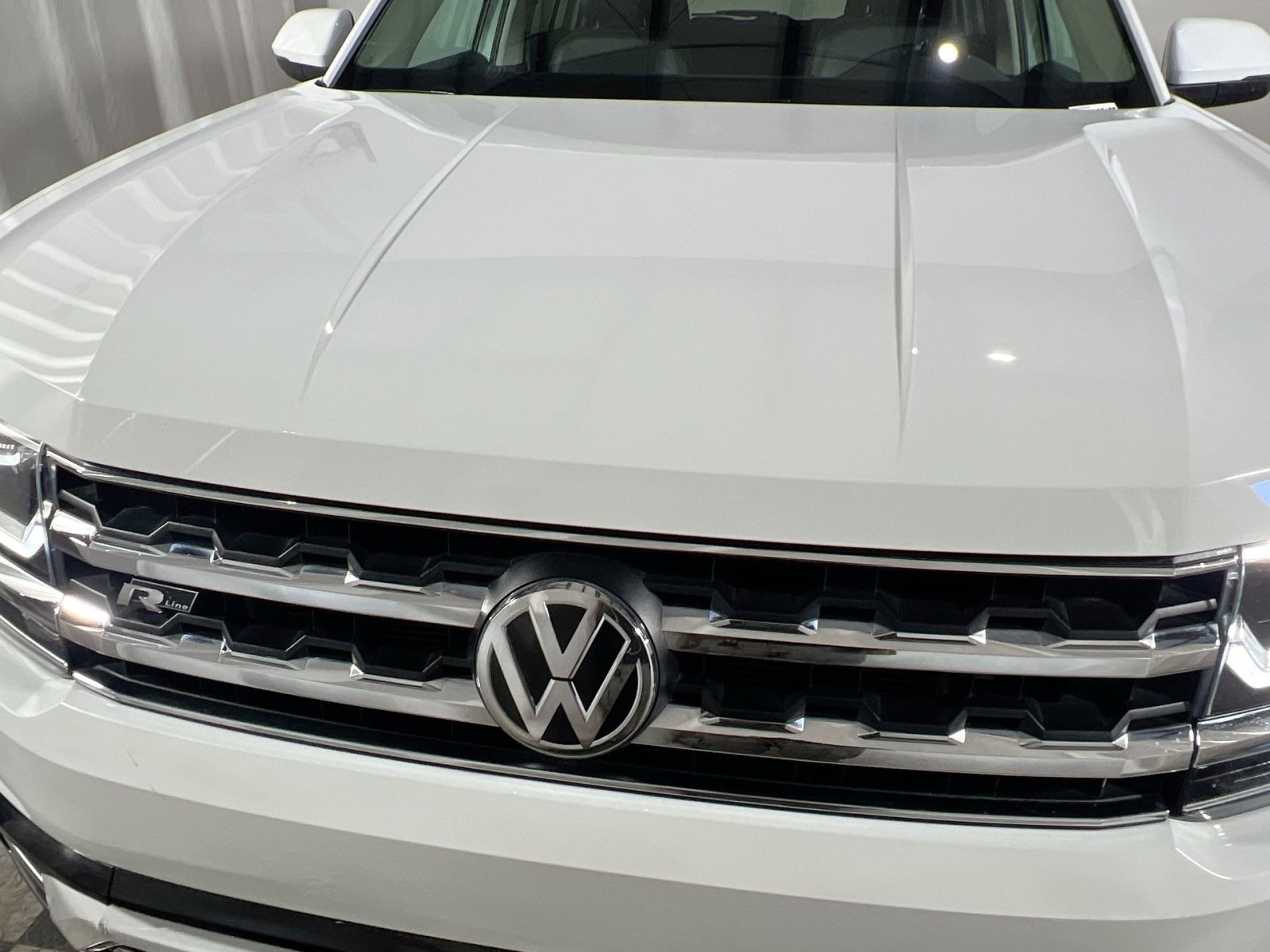 Used 2019 Volkswagen Atlas SE w/ Panoramic Sunroof Package image 11